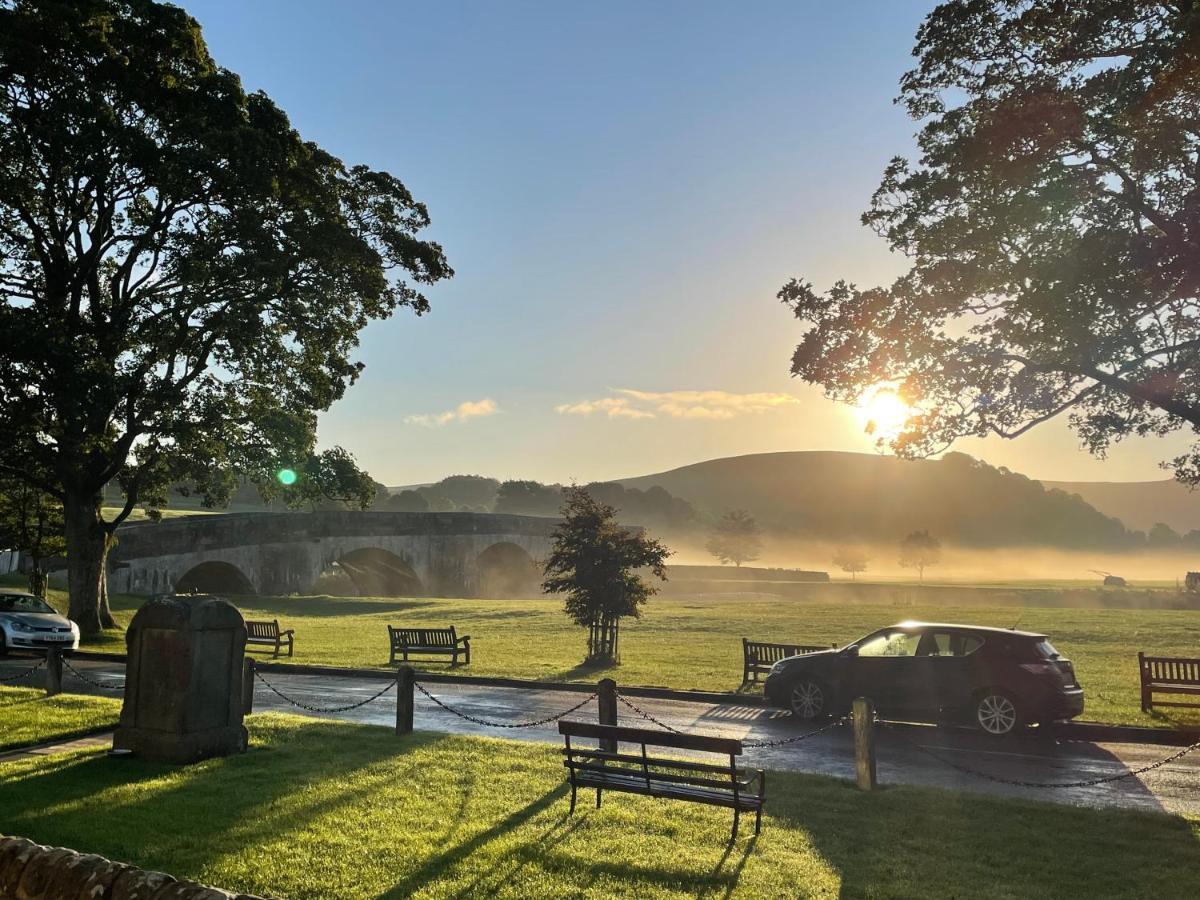 The Green At Burnsall Buitenkant foto